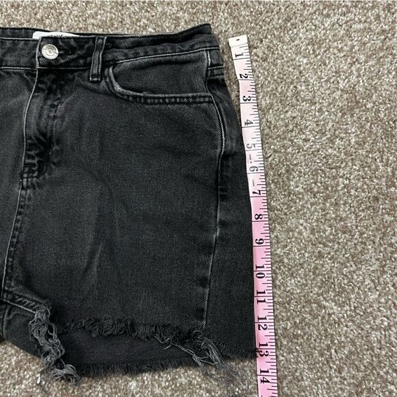 Tori Mom Jean Shorts Distressed - Picture 7 of 7